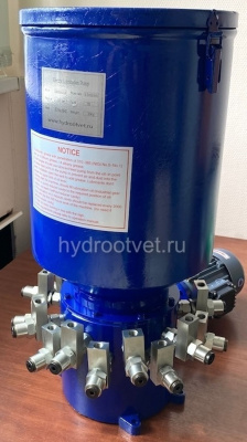 13DDRB-N5.8/30 - Станция смазки электрическая для многоточечных систем, рабочее давление до 315 бар, подача 5,8 мл/мин, мощность двигателя 0,18 кВт, объем бака 30 литров, число выходов: 13